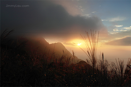 陰那山雲彩