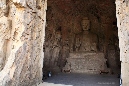 龍門石窟(Longmen Grottoes)