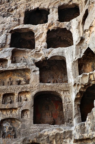 龍門石窟(Longmen Grottoes)