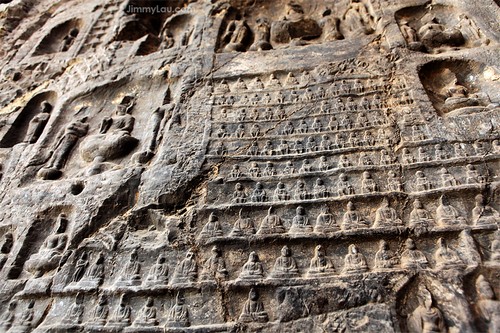 龍門石窟(Longmen Grottoes)