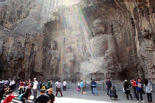 龍門石窟(Longmen Grottoes)