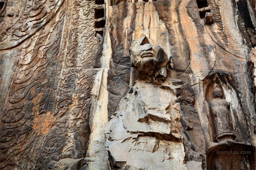 龍門石窟(Longmen Grottoes)