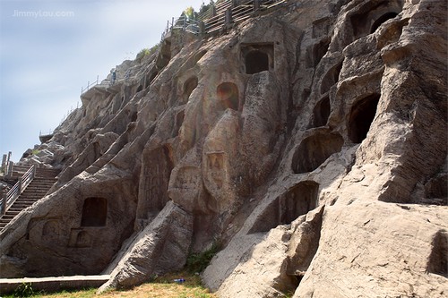 龍門石窟(Longmen Grottoes)